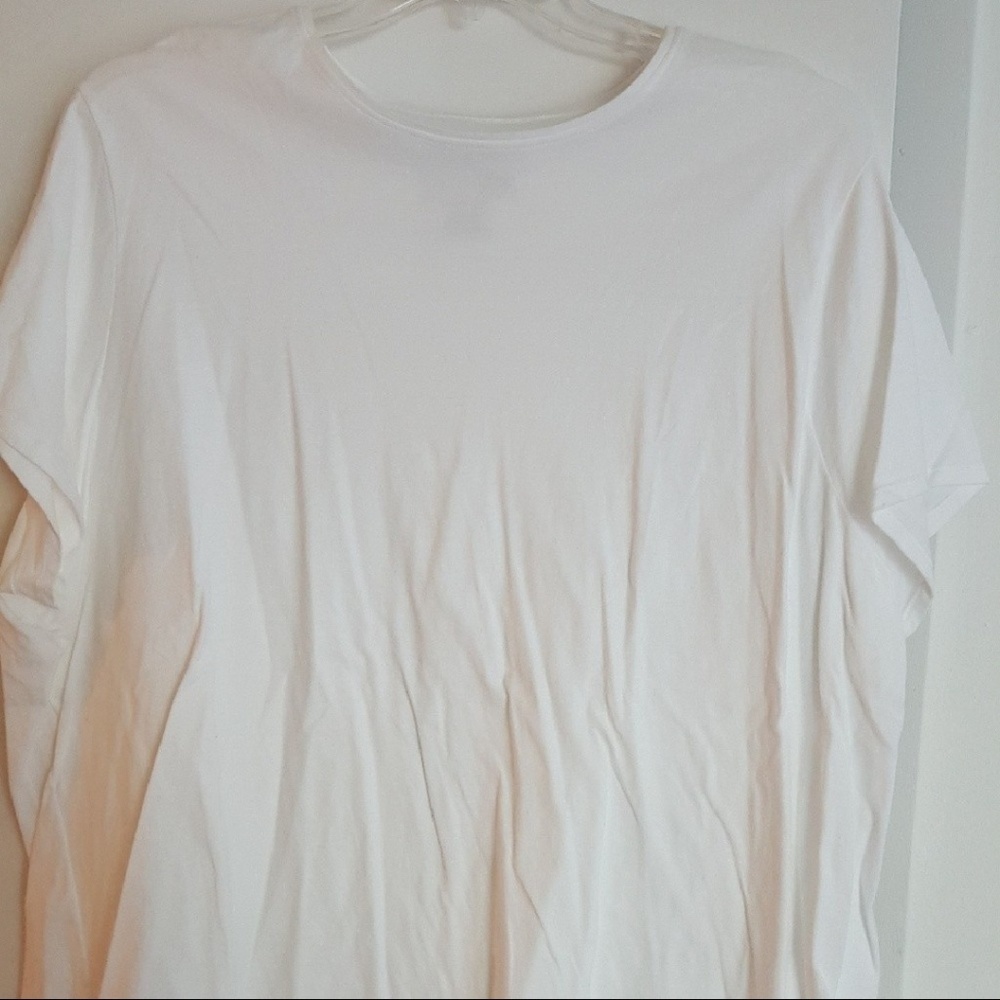 NWOT Woman's White Tee Size 4X - Picture 2 of 4